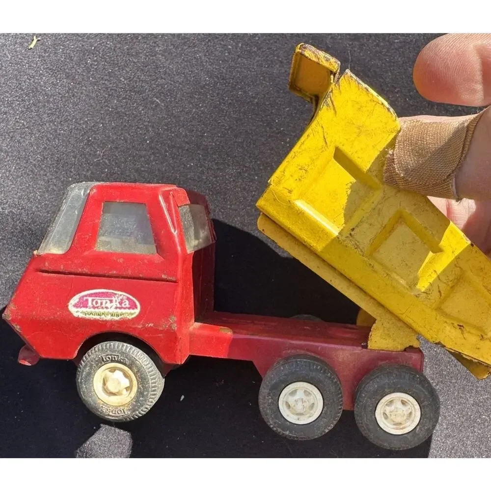 Tonka Tiny Dump Truck 1963 Red & Yellow Pressed Steel Metal Vintage -Lo14